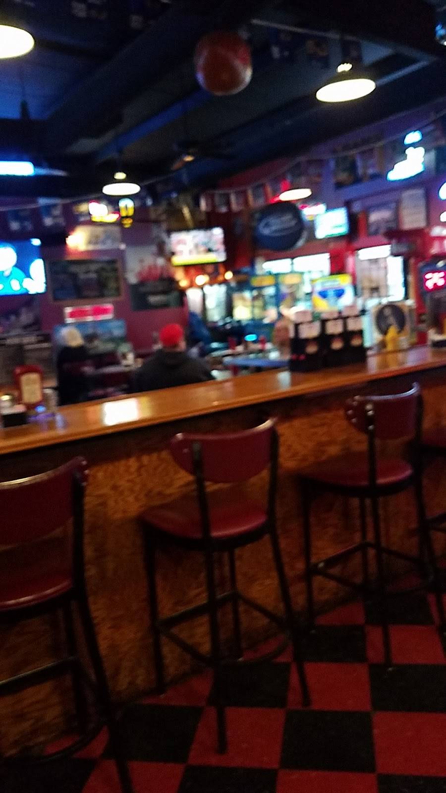 Rookies | restaurant | 15358 Veterans Memorial Pkwy, Wentzville, MO 63385, USA | 6363325933 OR +1 636-332-5933