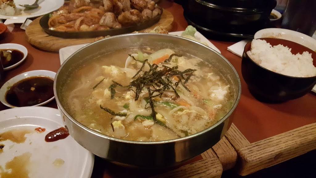 Ku Sushi and Izakaya | restaurant | 5210 The Ave, Seattle, WA 98105, USA | 2065246101 OR +1 206-524-6101