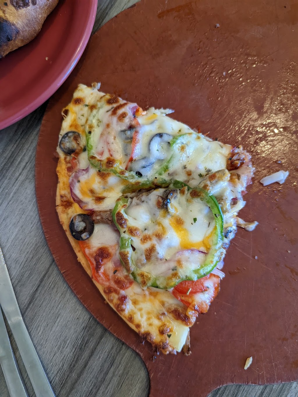 Pizza Mill | meal delivery | 904 Mt Rushmore Rd, Custer, SD 57730, USA | 6056733306 OR +1 605-673-3306