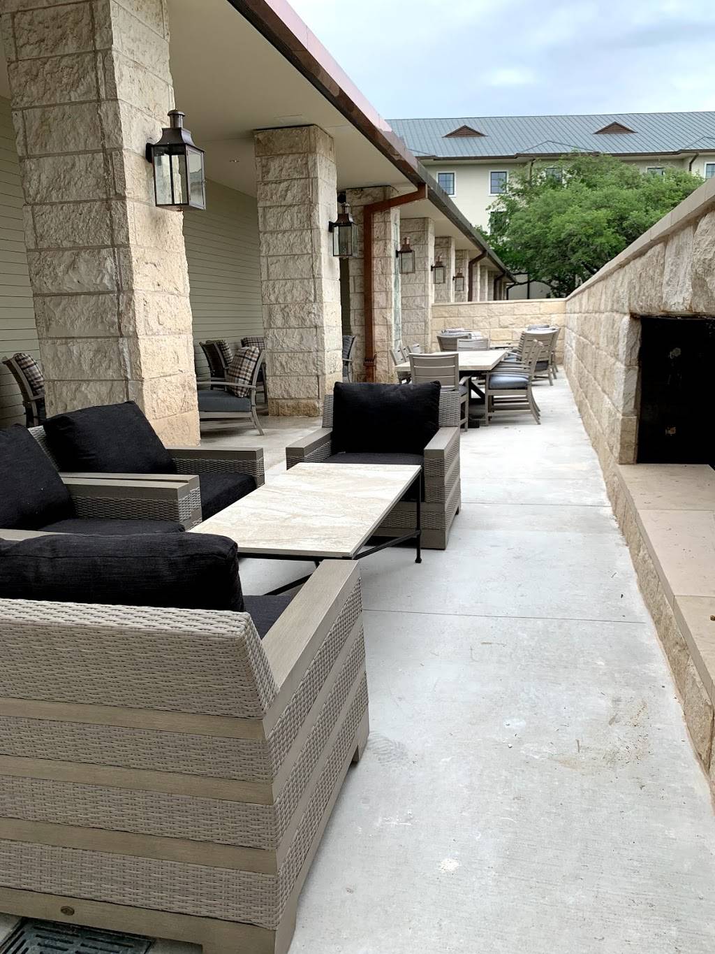 Bobs Steak & Chop House | restaurant | 8212 Barton Club Dr, Austin, TX 78735, USA | 5123294539 OR +1 512-329-4539