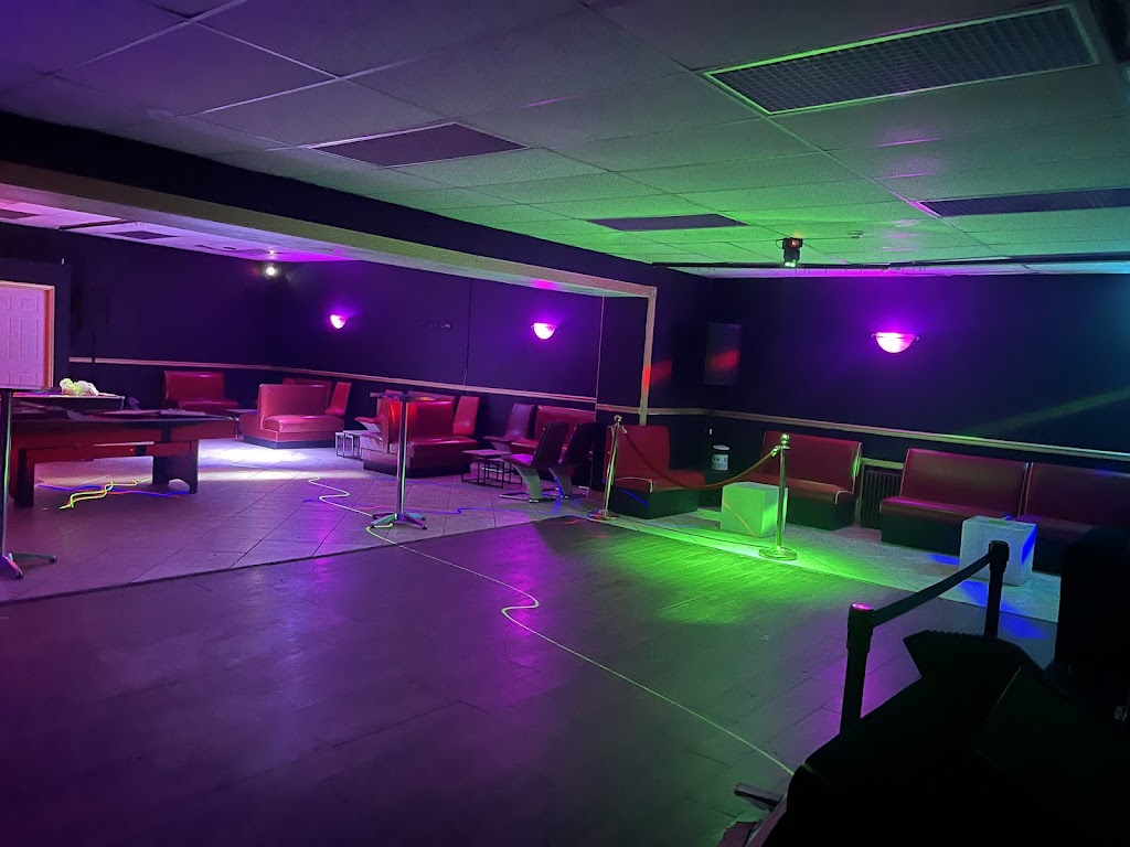 SKYFALL VIP LOUNGE | restaurant | 170 Littleton Ave, Newark, NJ 07103, USA | 8628004985 OR +1 862-800-4985