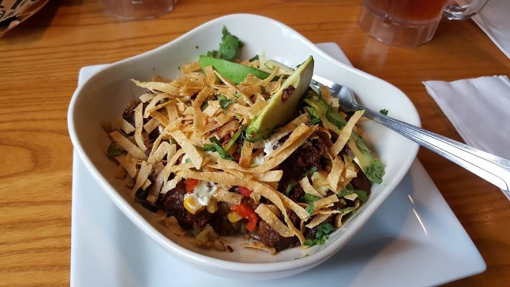 Chilis Grill & Bar | meal takeaway | 603 River Hwy, Mooresville, NC 28117, USA | 7047994603 OR +1 704-799-4603