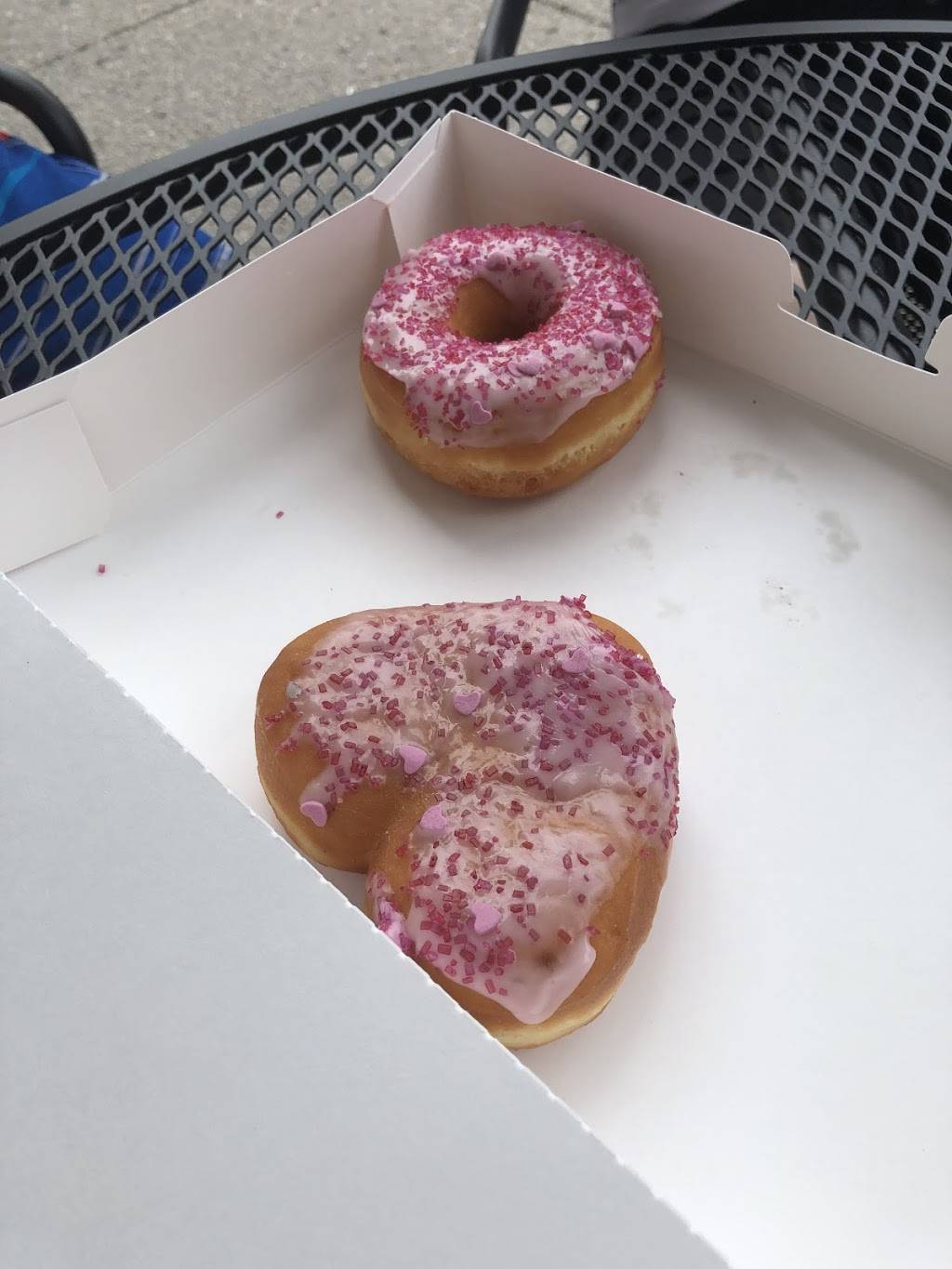 Dunkin | bakery | 393 Mandalay Ave, Clearwater, FL 33767, USA | 7274620220 OR +1 727-462-0220