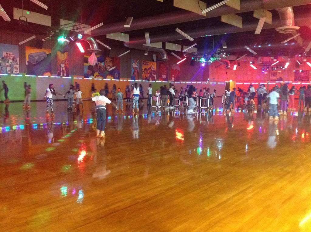 Dr. Martin Luther King, Jr. Roller Skating and Bowling Center | cafe | 1219 W 76th St, Chicago, IL 60620, USA | 3127472602 OR +1 312-747-2602