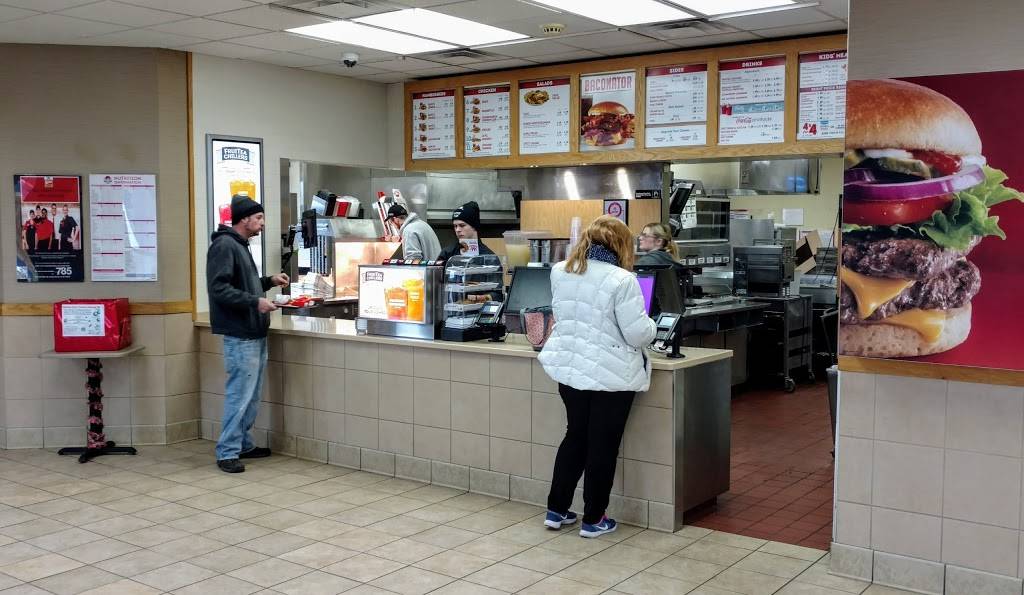 Wendys | restaurant | 26245 Novi Rd, Novi, MI 48375, USA | 2483447845 OR +1 248-344-7845