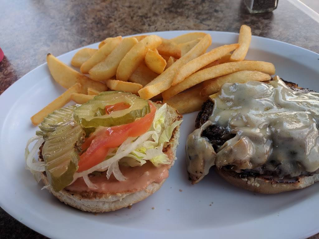 Good Fellas Grill & N Y Deli | restaurant | 14555 Civic Dr suite b, Victorville, CA 92394, USA | 7602452182 OR +1 760-245-2182