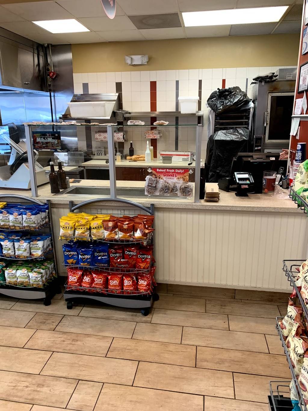 Jersey Mikes Subs | meal takeaway | 2908 Oak Lake Blvd #101, Charlotte, NC 28208, USA | 7043576453 OR +1 704-357-6453