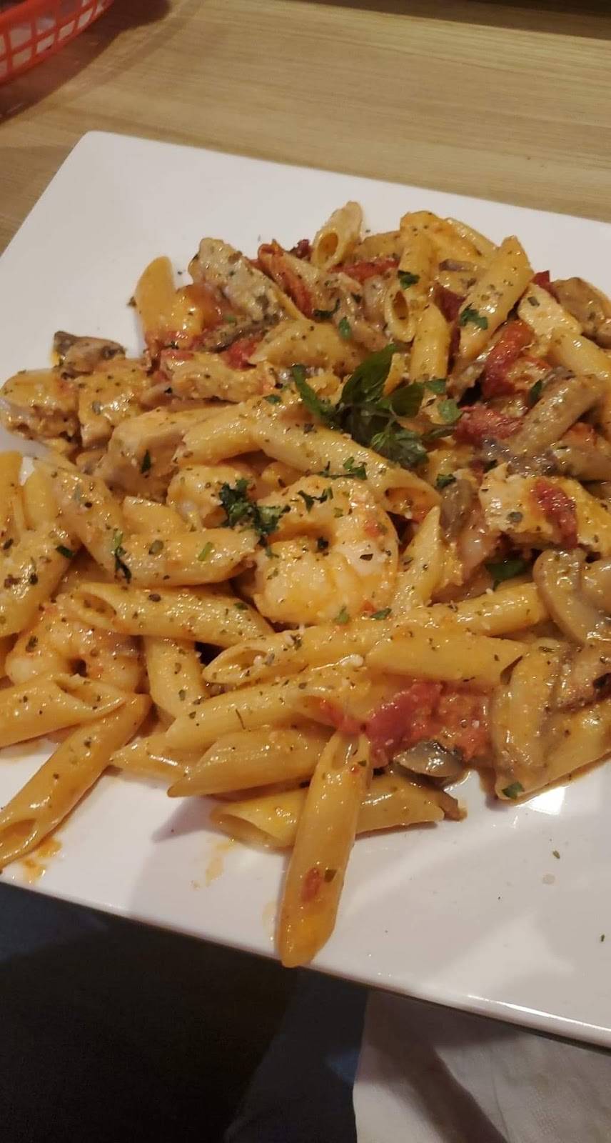 Solo Restaurant | restaurant | 5840 Virginia Ave, Pembroke, VA 24136, USA | 5406265252 OR +1 540-626-5252