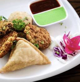 Vindaloo Express Indian Cuisine | meal takeaway | 283 Morningside Ave, Scarborough, ON M1E 3G1, Canada | 4162839898 OR +1 416-283-9898