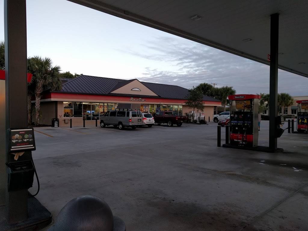 RaceTrac | bakery | 1755 NW Federal Hwy, Stuart, FL 34994, USA | 7722874203 OR +1 772-287-4203