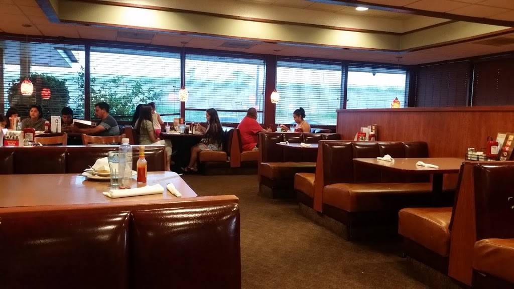 Dennys | restaurant | 1617 SW 74th St, Oklahoma City, OK 73159, USA | 4056855414 OR +1 405-685-5414
