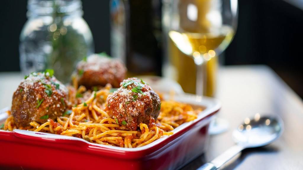 Berrelli’s Family Style Italian | restaurant | 233 Resort Dr, Tannersville, PA 18372, USA | 5703691506 OR +1 570-369-1506