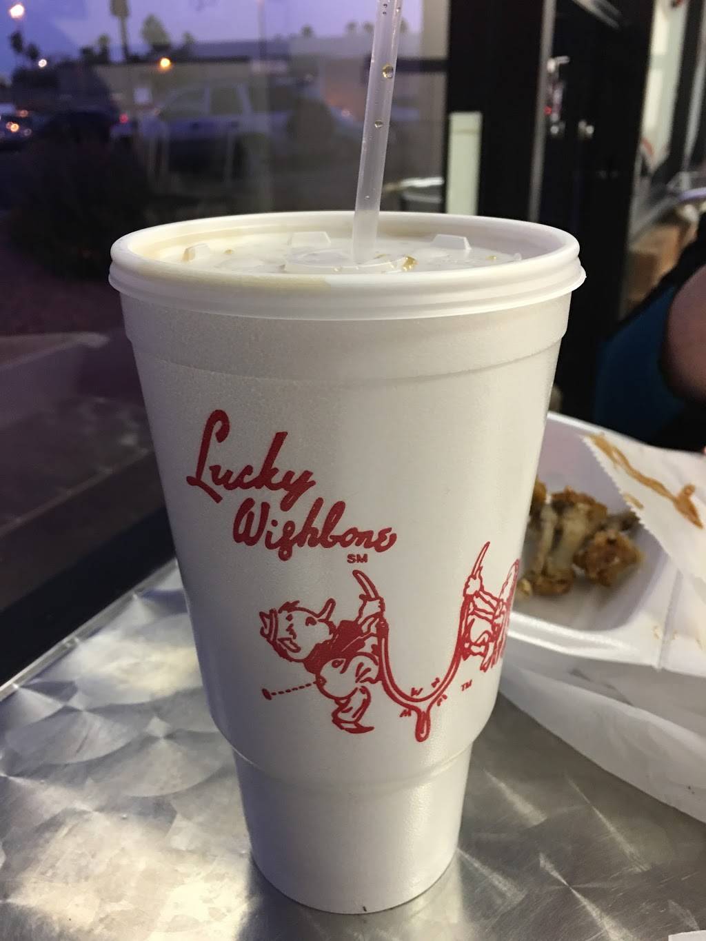 Lucky Wishbone | restaurant | 3979 N Oracle Rd, Tucson, AZ 85705, USA | 5208879160 OR +1 520-887-9160