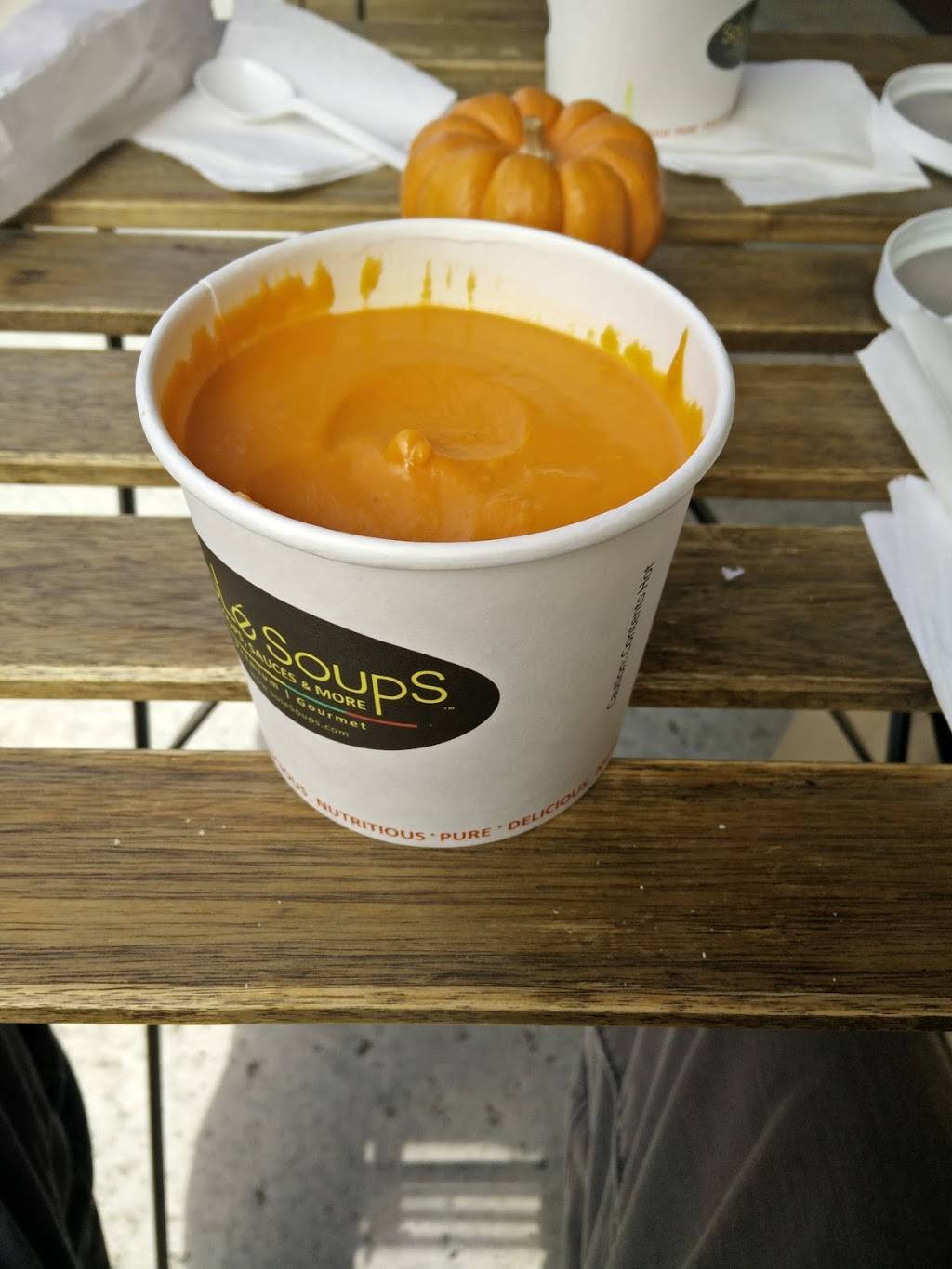 SoLé SoupS | restaurant | 28708 Roadside Dr, Agoura Hills, CA 91301, USA | 8183091787 OR +1 818-309-1787