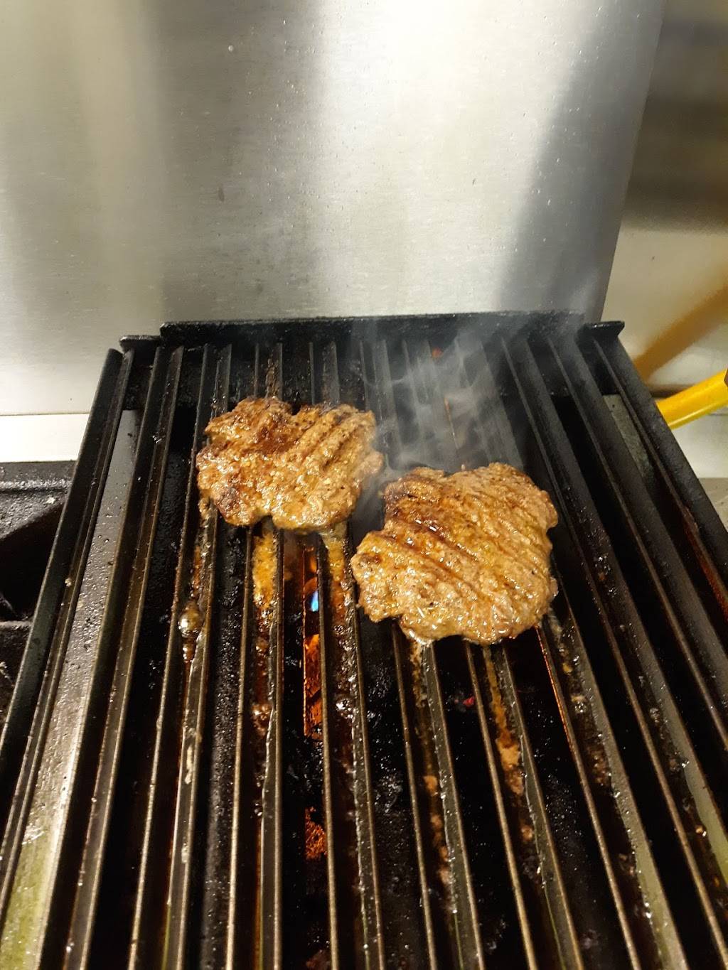 The Night Owl | restaurant | 7066 SC-90, Longs, SC 29568, USA | 8433996957 OR +1 843-399-6957