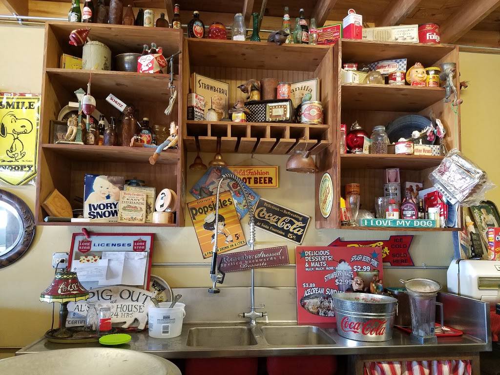 Longorias Grocery & Grill | restaurant | 201 Brady Blvd, San Antonio, TX 78207, USA | 2102278500 OR +1 210-227-8500