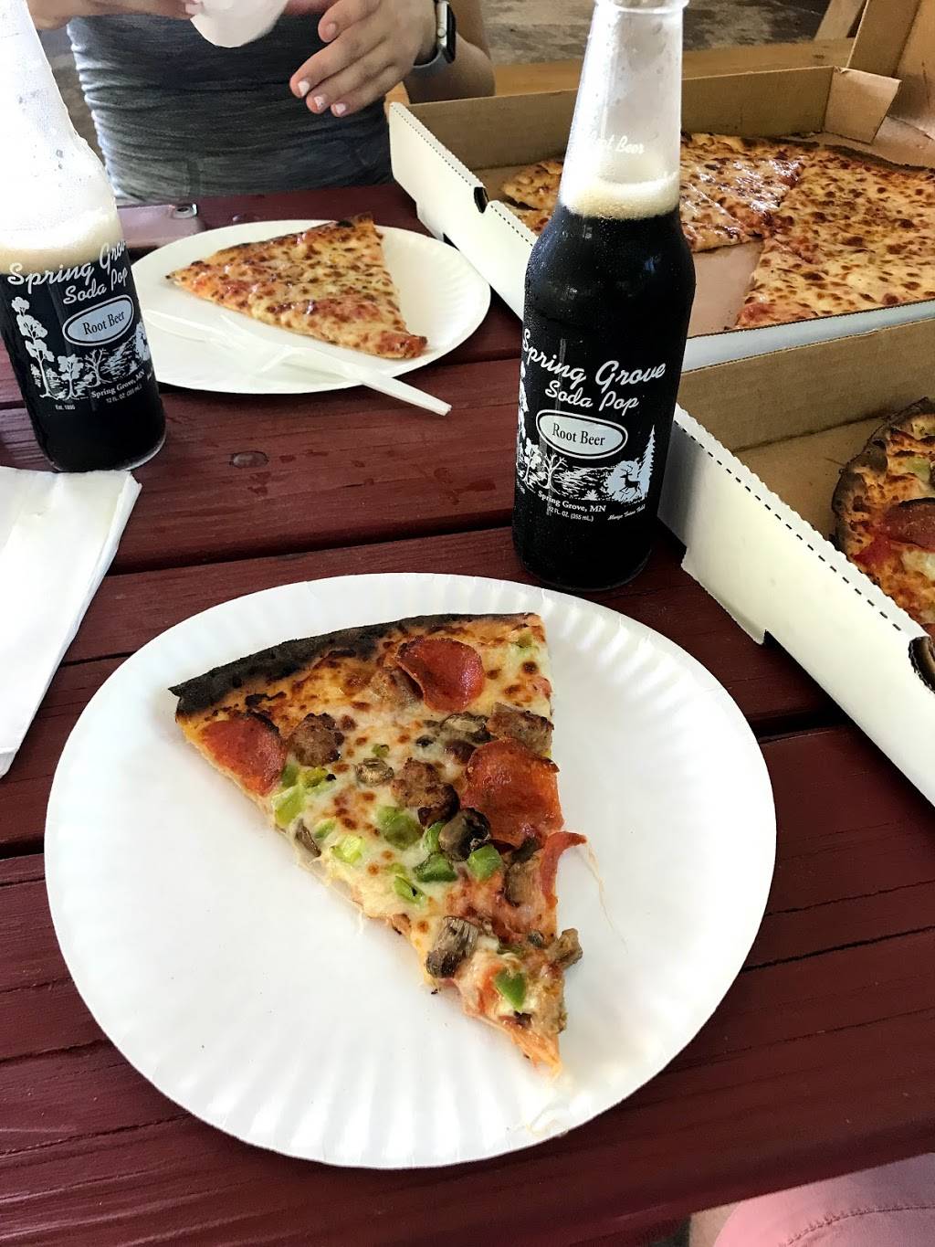 Winghaven Pizza Farm | restaurant | N18057 Grover Ln, Galesville, WI 54630, USA | 6085194228 OR +1 608-519-4228