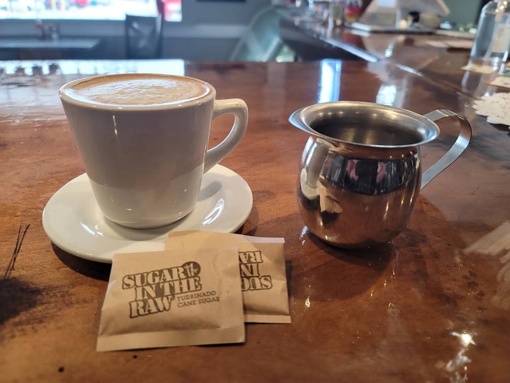 Carusos Deli & Bar | restaurant | 1578 N Hercules Ave, Clearwater, FL 33765, USA | 7274377401 OR +1 727-437-7401