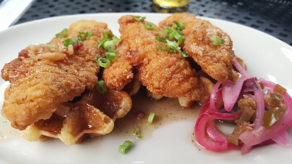 Harry Carays Tavern, Navy Pier | restaurant | 700 E Grand Ave, Chicago, IL 60611, USA | 3125279700 OR +1 312-527-9700