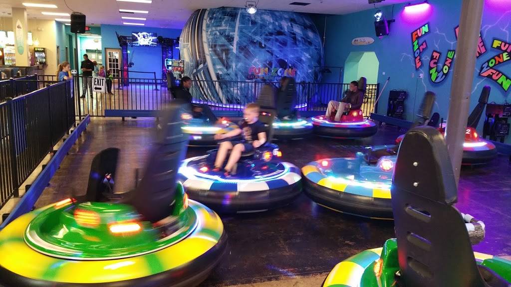 Fun Zone | restaurant | 2011 63rd St, Downers Grove, IL 60516, USA | 6304892333 OR +1 630-489-2333