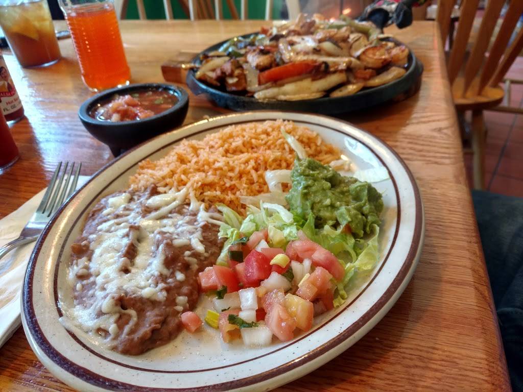 La Lena Mexican Restaurant | restaurant | 16236 Pine Valley Ln, Frazier Park, CA 93222, USA | 6612422327 OR +1 661-242-2327