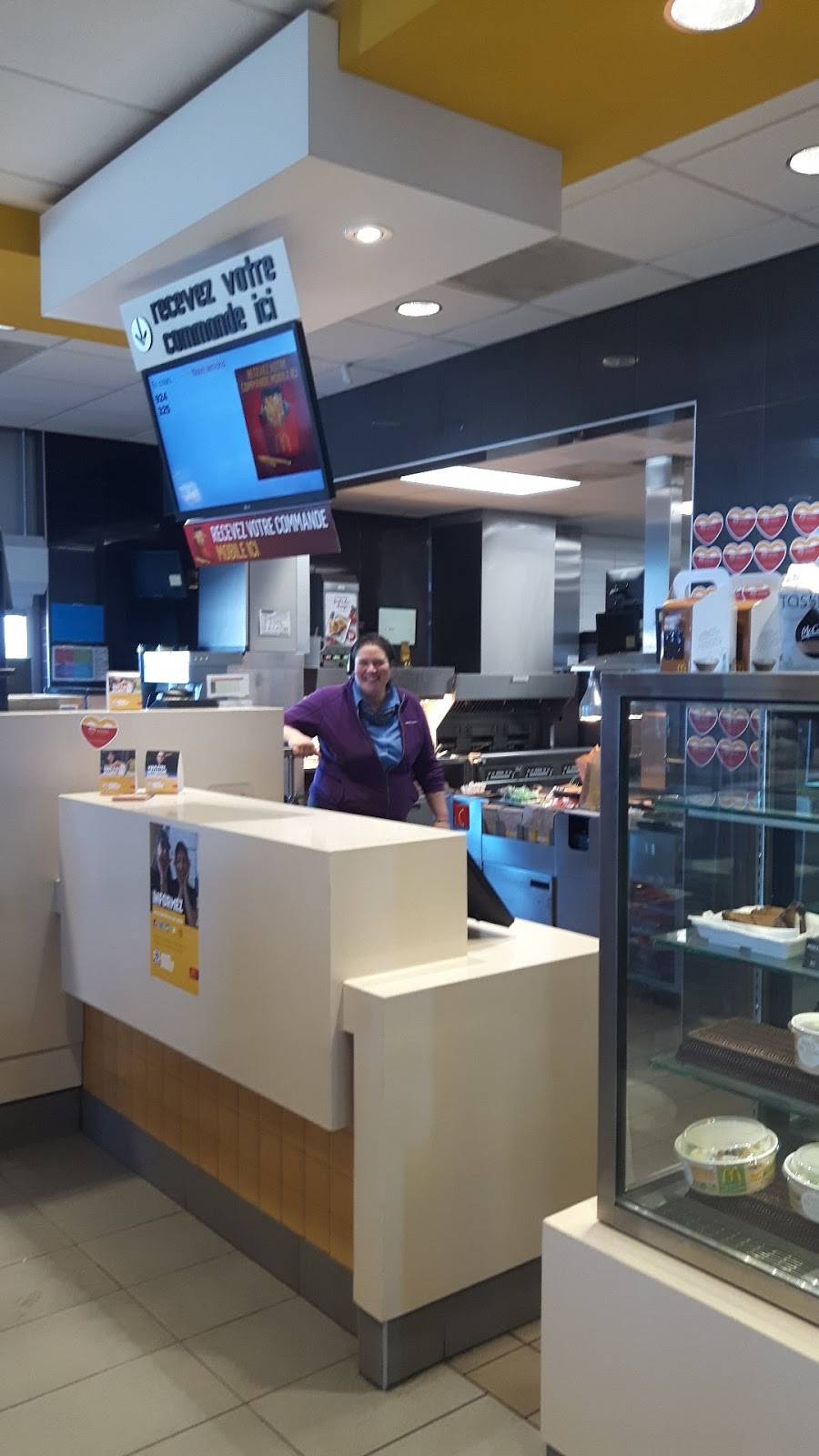 McDonalds | cafe | 1460 Boulevard Saint Laurent E, Louiseville, QC J5V 2L4, Canada | 8192288284 OR +1 819-228-8284