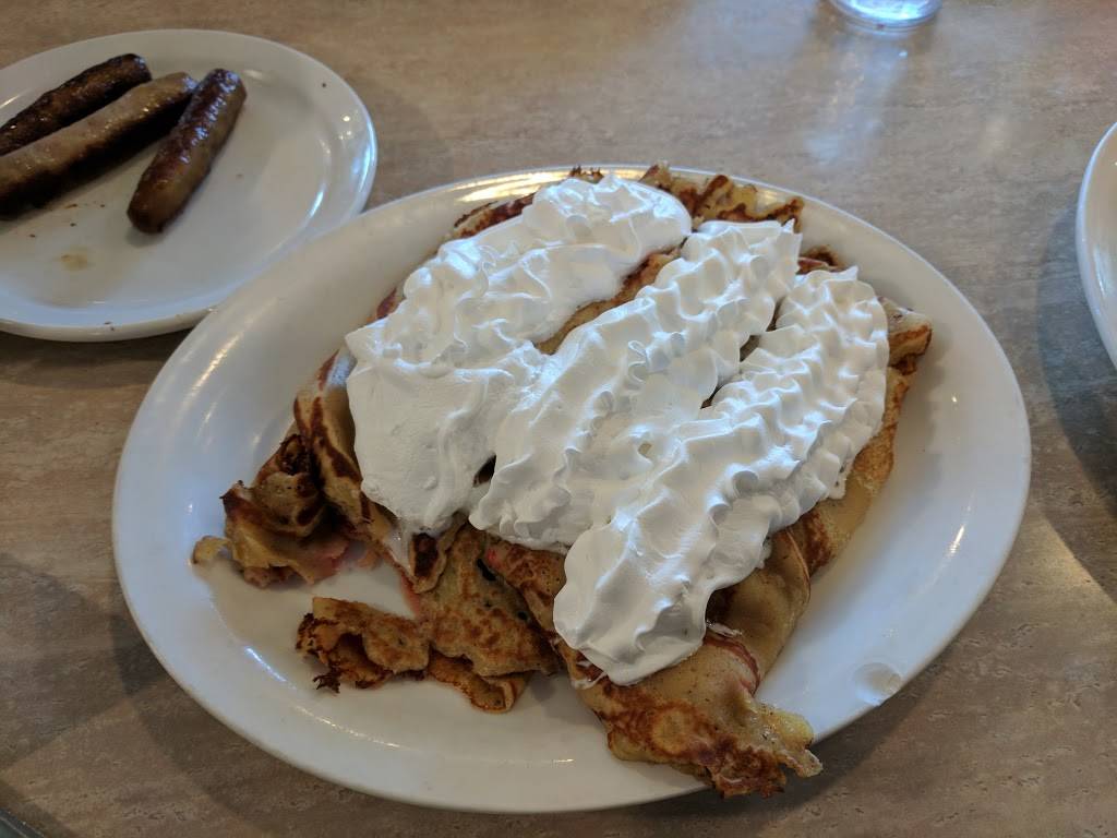 Full Moon Family Restaurant | restaurant | 1300 Skokie Hwy, Lake Bluff, IL 60044, USA | 8476890733 OR +1 847-689-0733