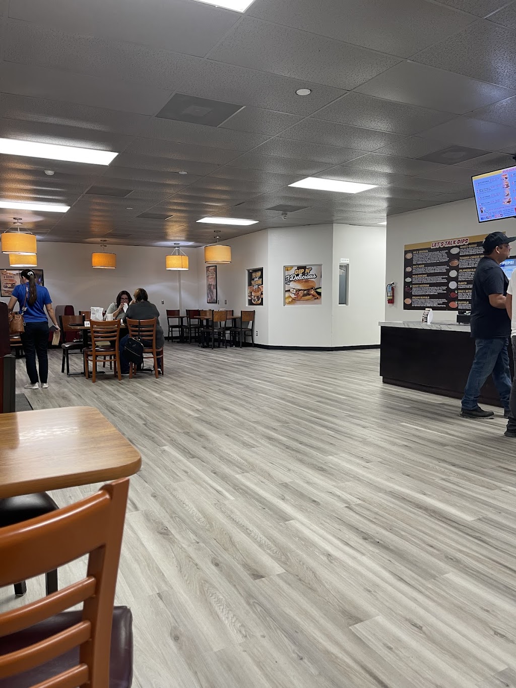 Dip N Burger | restaurant | 4120 N 23rd St, McAllen, TX 78504, USA | 9565333394 OR +1 956-533-3394