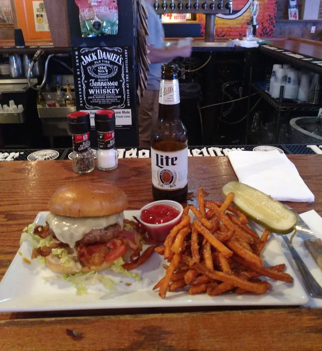 Dont Know Tavern | restaurant | 1453 Light St, Baltimore, MD 21230, USA | 4105390231 OR +1 410-539-0231