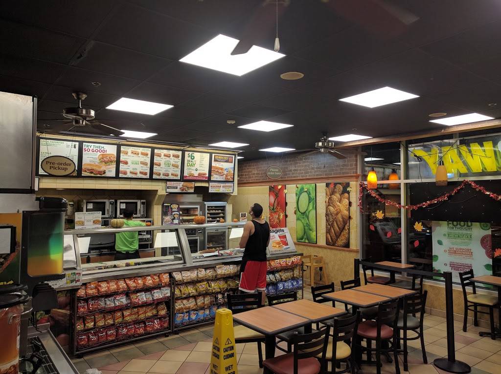 Subway Restaurants | restaurant | 122 17th St, Santa Ana, CA 92706, USA | 7145710705 OR +1 714-571-0705