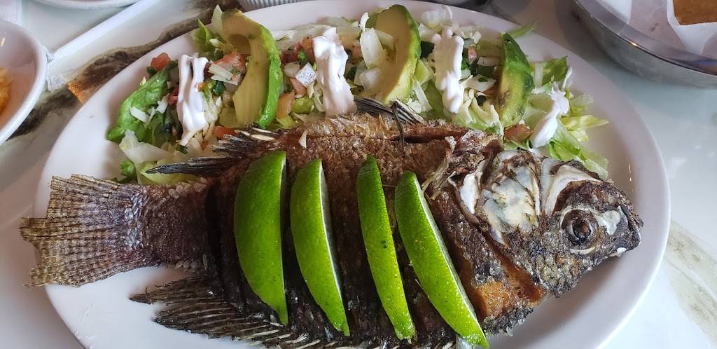 Tres machos | restaurant | 2313 Westwood Ave, Richmond, VA 23230, USA | 8049185390 OR +1 804-918-5390