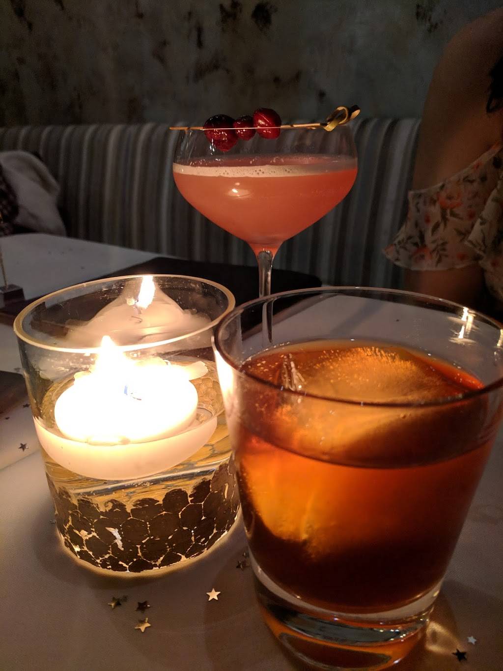 Gracies | restaurant | 194 Washington St, Providence, RI 02903, USA | 4012727811 OR +1 401-272-7811