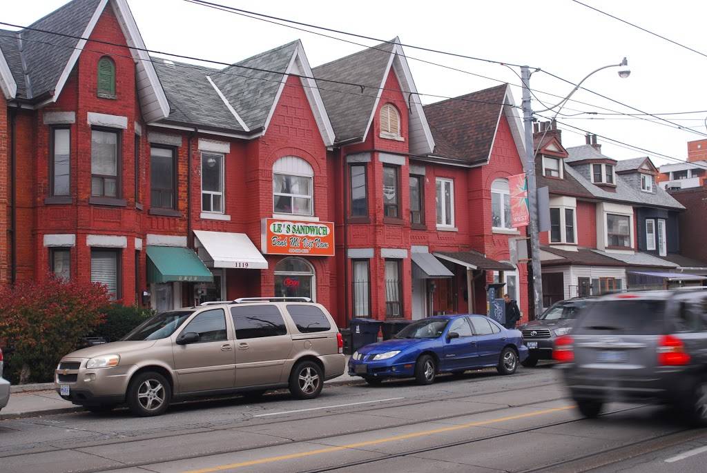 Les Sandwich | restaurant | 1119 College St, Toronto, ON M6H 3K5, Canada | 4165884653 OR +1 416-588-4653