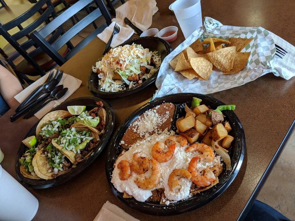 Yesenias Mexican Food | restaurant | 12075 Carmel Mountain Rd, San Diego, CA 92128, USA | 8583858931 OR +1 858-385-8931