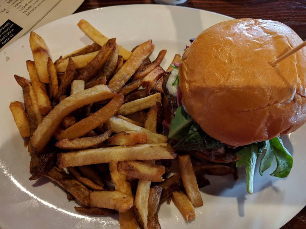 Gaslamp Tavern | restaurant | 868 Fifth Ave, San Diego, CA 92101, USA | 6192393339 OR +1 619-239-3339