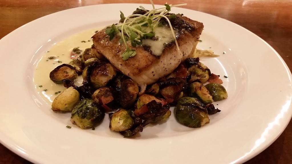 Rickeys Restaurant | restaurant | 250 Entrada Dr, Novato, CA 94949, USA | 4158839477 OR +1 415-883-9477