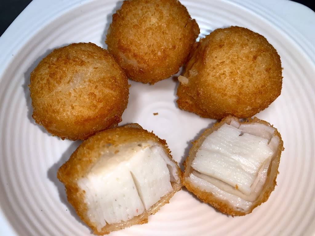 Sushi World | restaurant | 6251 McCormick Blvd, Chicago, IL 60659, USA | 7739777189 OR +1 773-977-7189