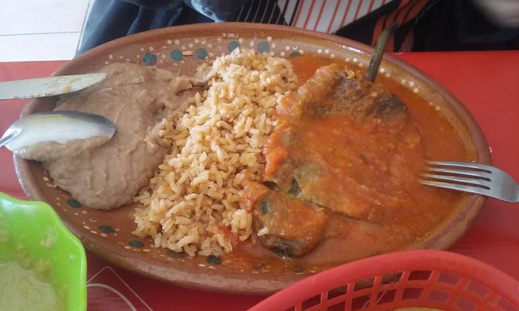 El Rincón De Mi Lala | restaurant | 22200, Av Begonias 323, Jardin Dorado, 22200 Tijuana, B.C., Mexico | 016645243506 OR +52 664 524 3506