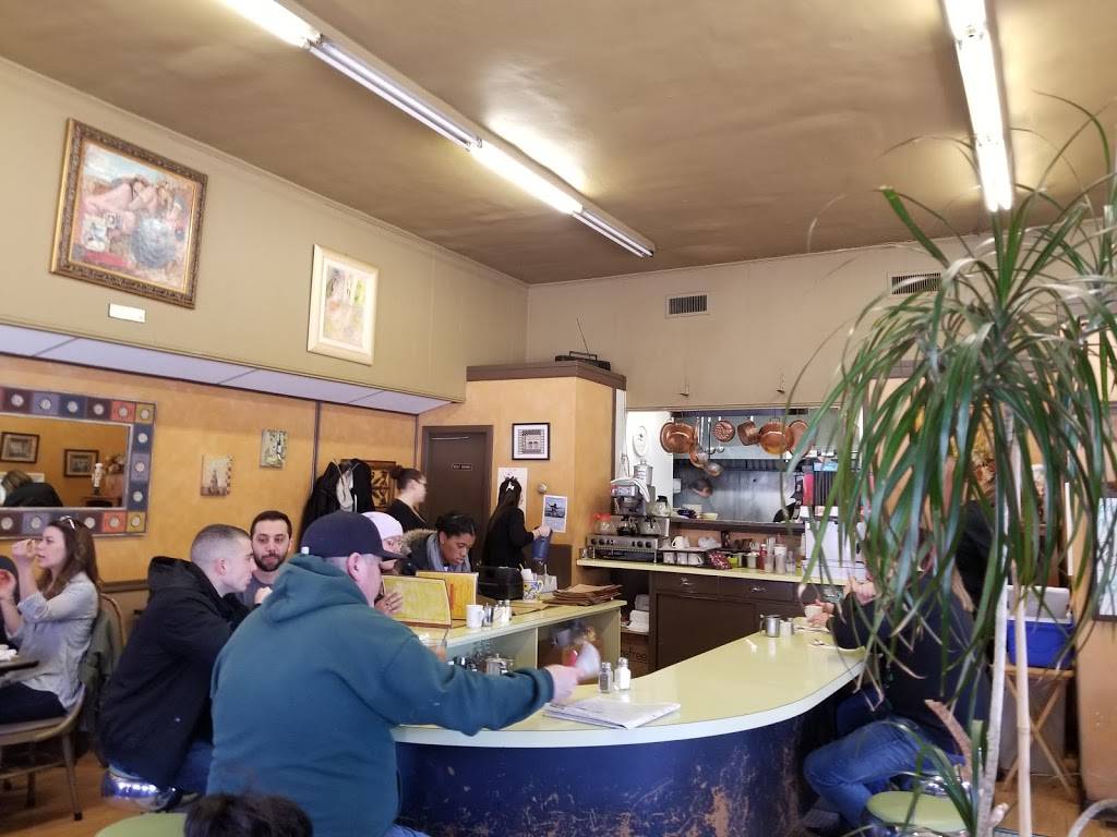 J.P. Spoonems | restaurant | 1678 Broad St, Providence, RI 02905, USA | 4019413550 OR +1 401-941-3550