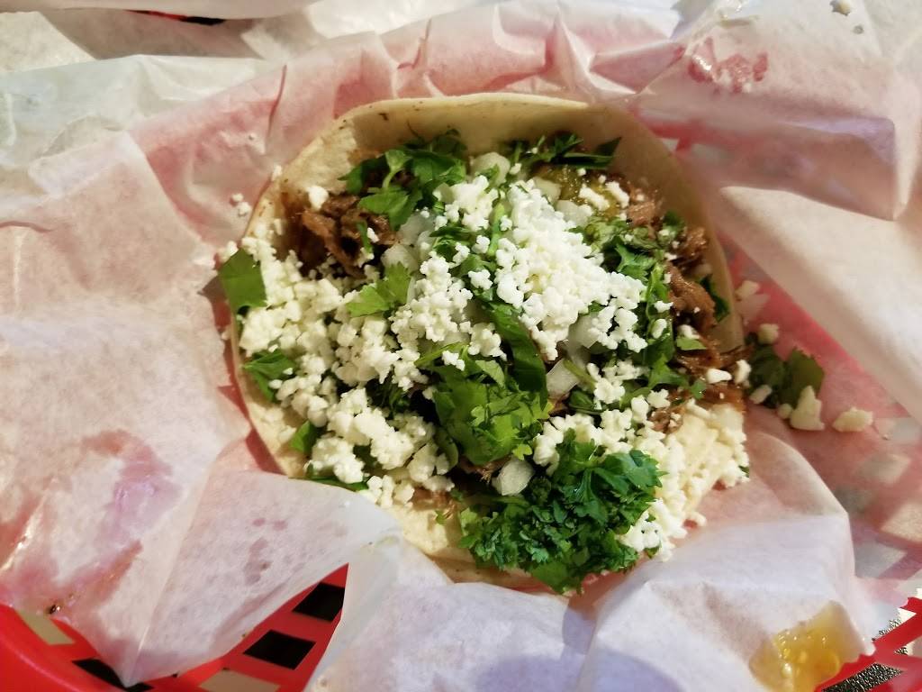 BIG & littles Restaurant | meal delivery | 860 N Orleans St, Chicago, IL 60610, USA | 3129430000 OR +1 312-943-0000