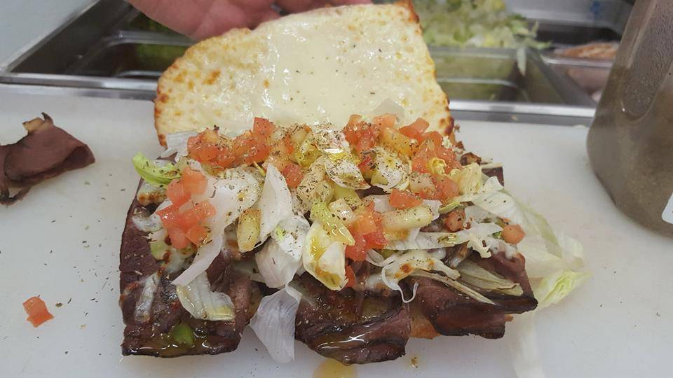 Sams Deli | restaurant | 643 S Highland St, Memphis, TN 38111, USA | 9014545582 OR +1 901-454-5582