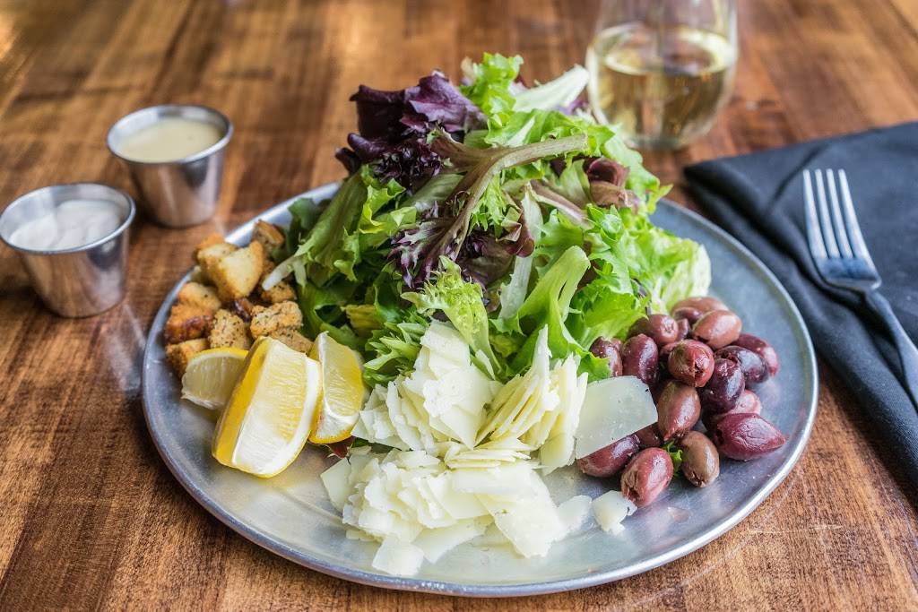 Social Pie | restaurant | 5855 Maple Ave #160, Dallas, TX 75235, USA | 4699304483 OR +1 469-930-4483