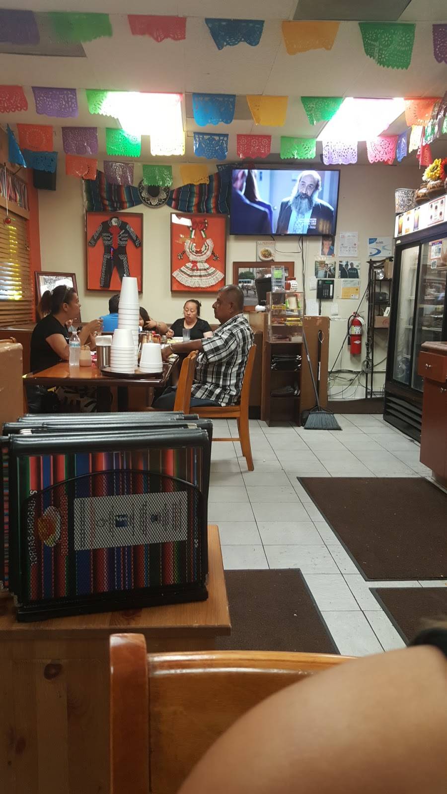 Tortas Ahogadas Guadalajara | restaurant | 6042 Santa Fe Ave, Huntington Park, CA 90255, USA | 3235873115 OR +1 323-587-3115