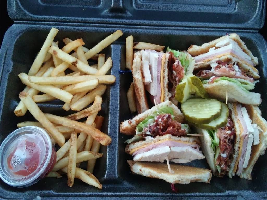 Village Inn | bakery | 1940 John F Kennedy Rd, Dubuque, IA 52001, USA | 5635560893 OR +1 563-556-0893