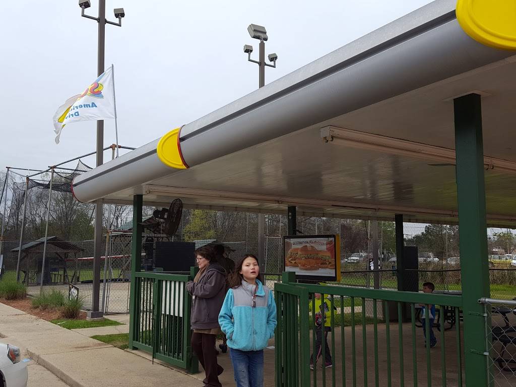 Sonic Drive-In | restaurant | 141 S Pearson Rd, Pearl, MS 39208, USA | 6019328001 OR +1 601-932-8001