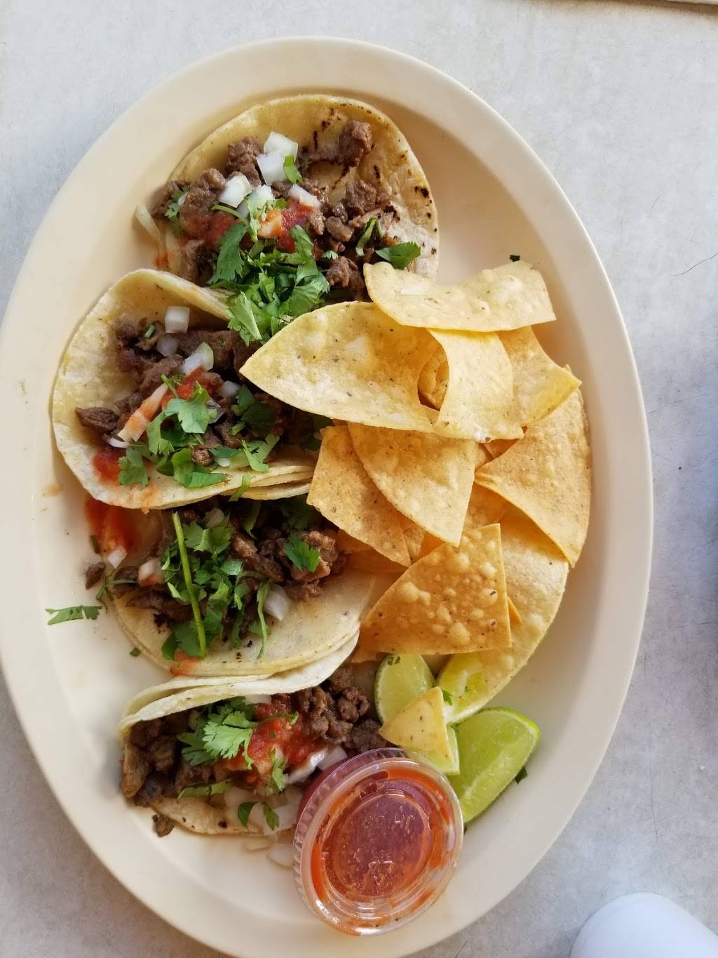 El Tapatio | restaurant | 926 S San Fernando Blvd, Burbank, CA 91502, USA | 8185670229 OR +1 818-567-0229