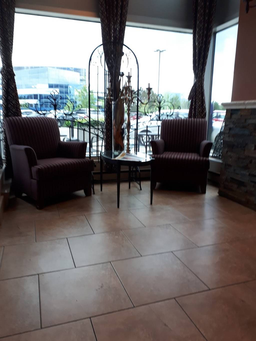 Bravo Bistro | restaurant | 2560 Matheson Blvd E #121, Mississauga, ON L4W 4Y9, Canada | 9056294062 OR +1 905-629-4062