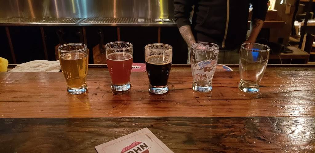 Draft & Vessel | restaurant | 4417 N Oakland Ave, Shorewood, WI 53211, USA | 4145335599 OR +1 414-533-5599