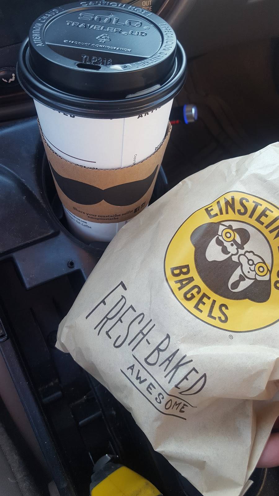 Einstein Bros. Bagels | bakery | 3129 S 27th St, Milwaukee, WI 53215, USA | 4143859888 OR +1 414-385-9888
