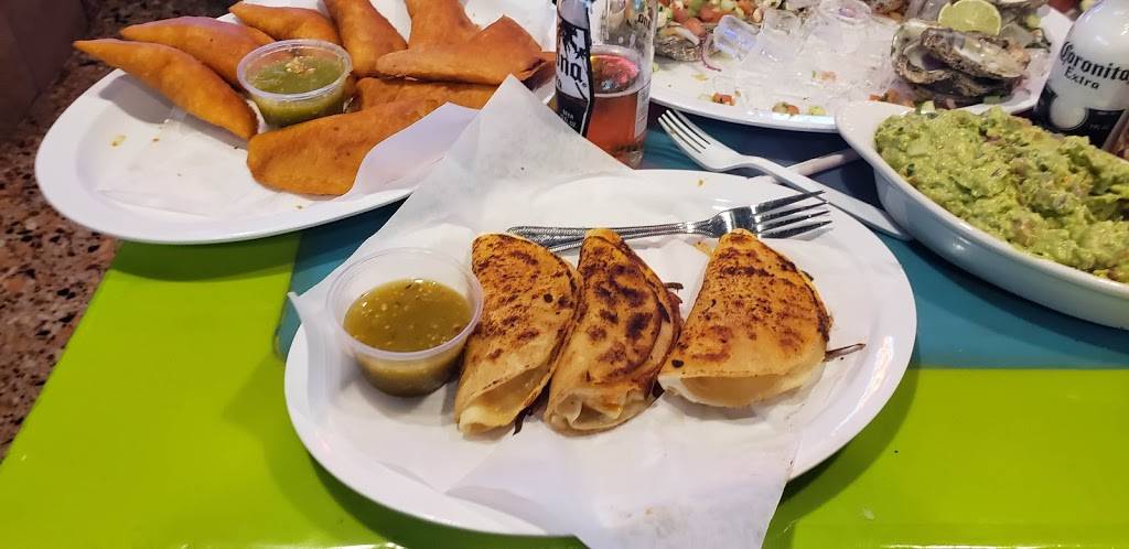 Mariscos Las Islitas | restaurant | 2437 Las Vegas Blvd N, North Las Vegas, NV 89030, USA | 7026499198 OR +1 702-649-9198